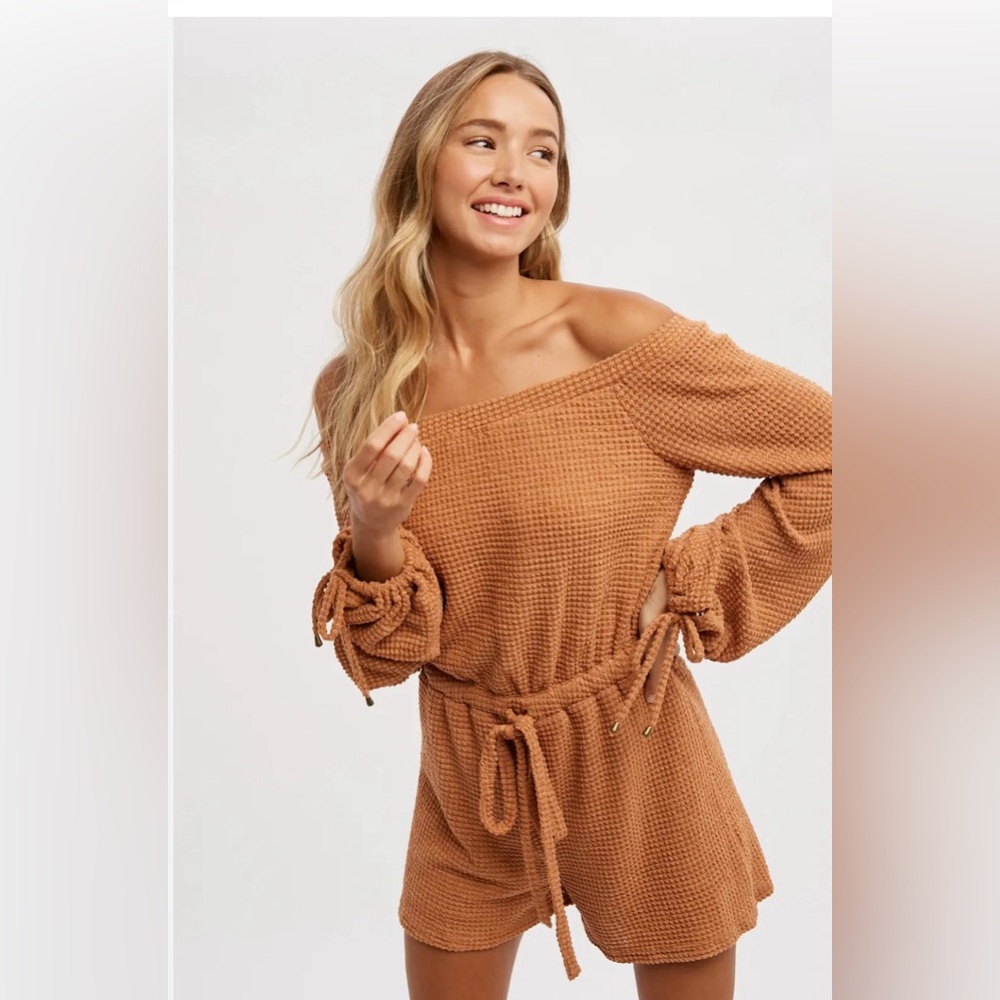 Blu Ivy waffle knit romper BNWT